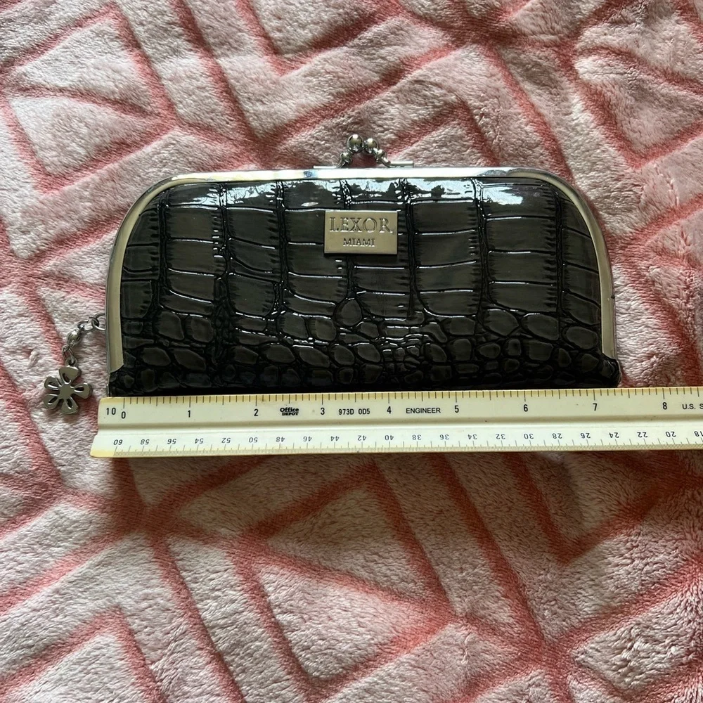 Black Crocodile-Embossed Women's Clutch